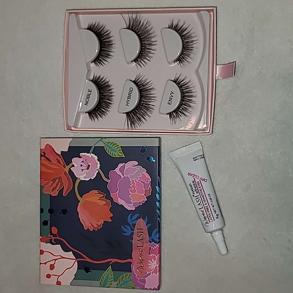 Winsome Lash NWT!